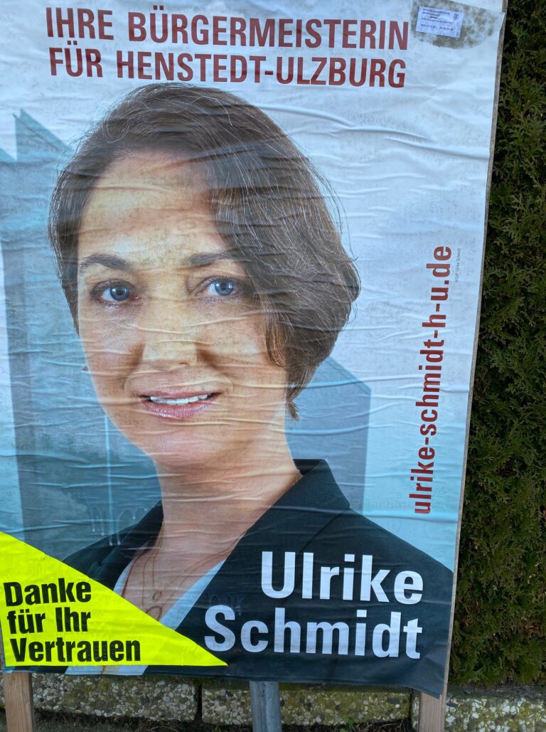 Ulrike Schmidt ist Bürgermeisterin. Herzlichen Glückwunsch.