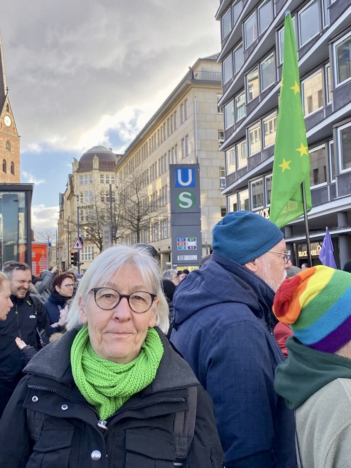 Grüne HU bei Omas gegen Rechts